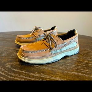 Kids Sperry shoes size 1y